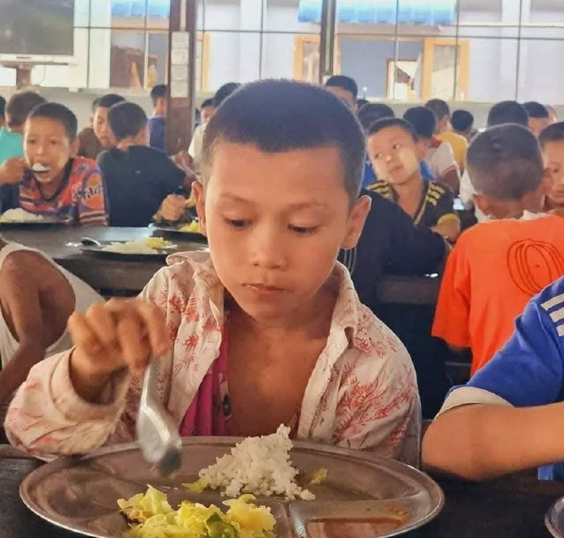 YGW အဝါရောင်မျိုးဆက်သစ် မိဘမဲ့ဂေဟာ ကလေးငယ်များအတွက် အာဟာရဒါန ကူညီပံ့ပိုးရေး