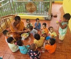 မိဘမဲ့ကလေးငယ် ကူညီရေး
